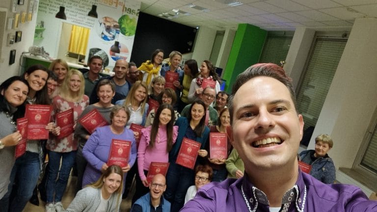 Messenger_creation_D467ADED-D6E2-46B1-893A-5A82DF34DA08